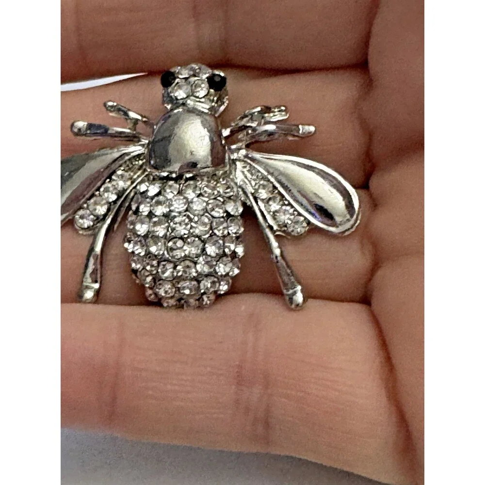 Vintage Rhinestone Bee Brooch Silver Tone 1.25 Inch Insect Pin